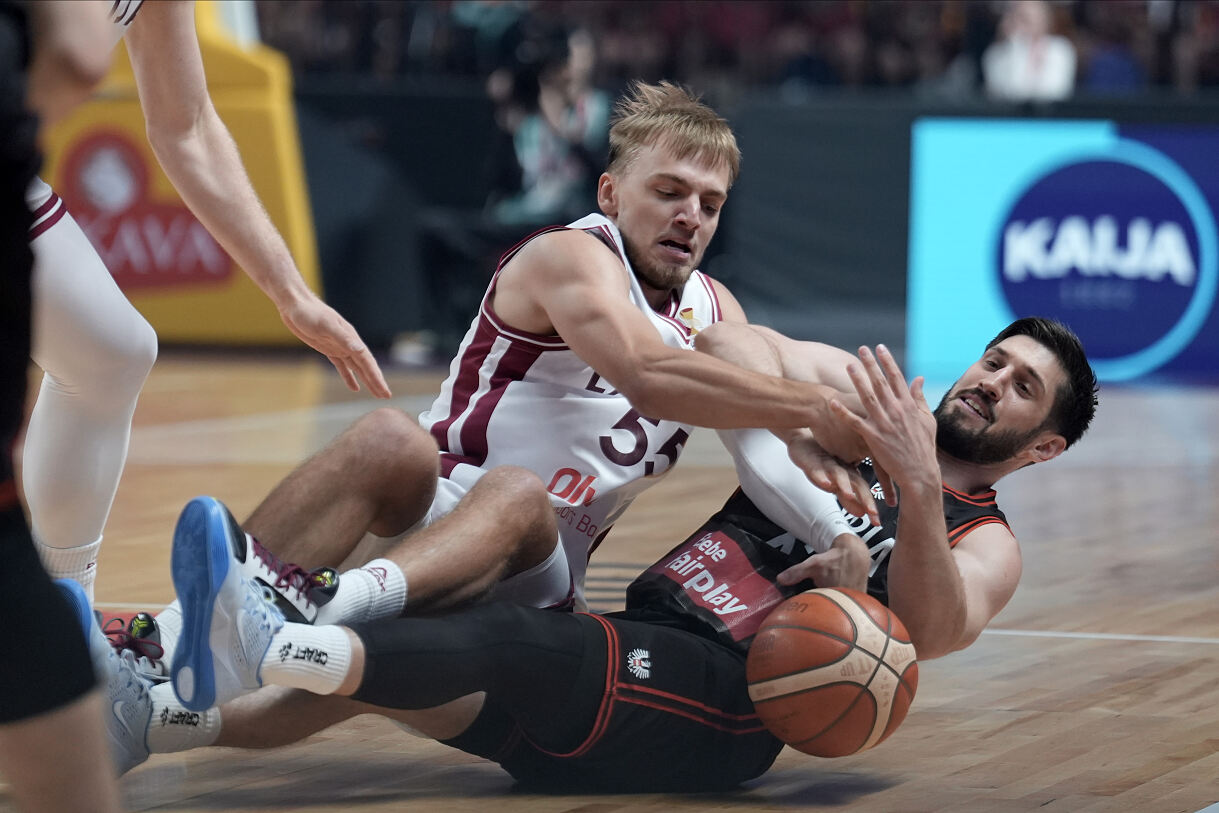 LAT - AUT 260706 (c) FIBA