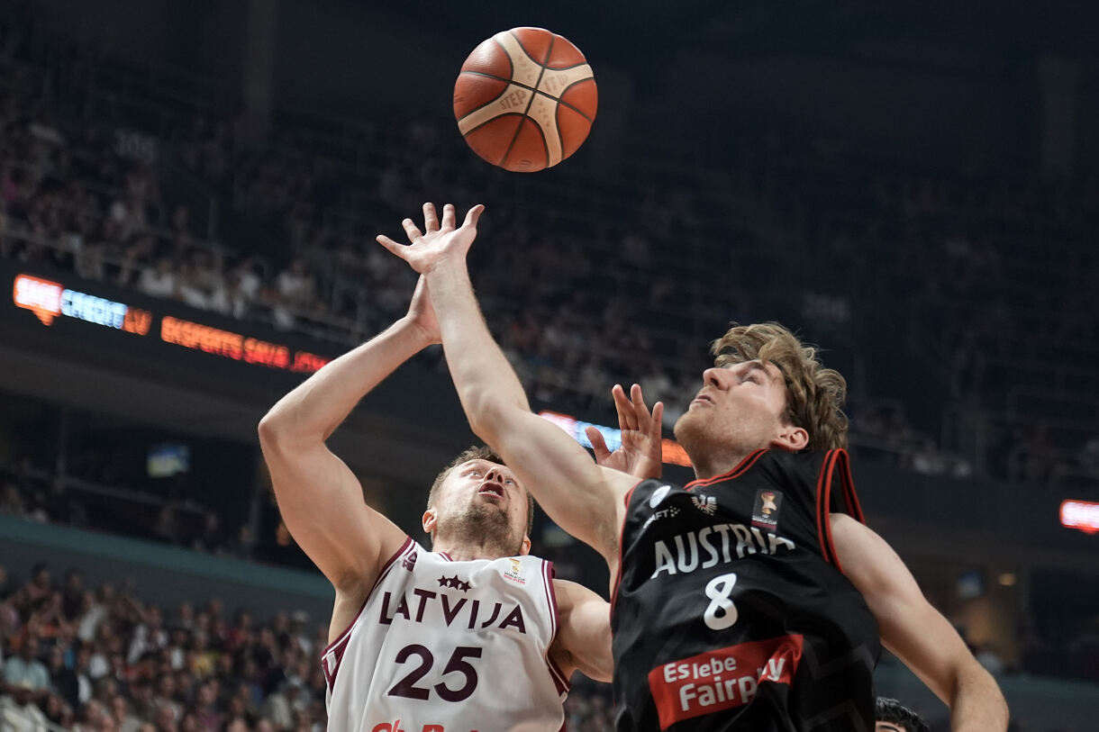 LAT - AUT 260706 2 (c) FIBA