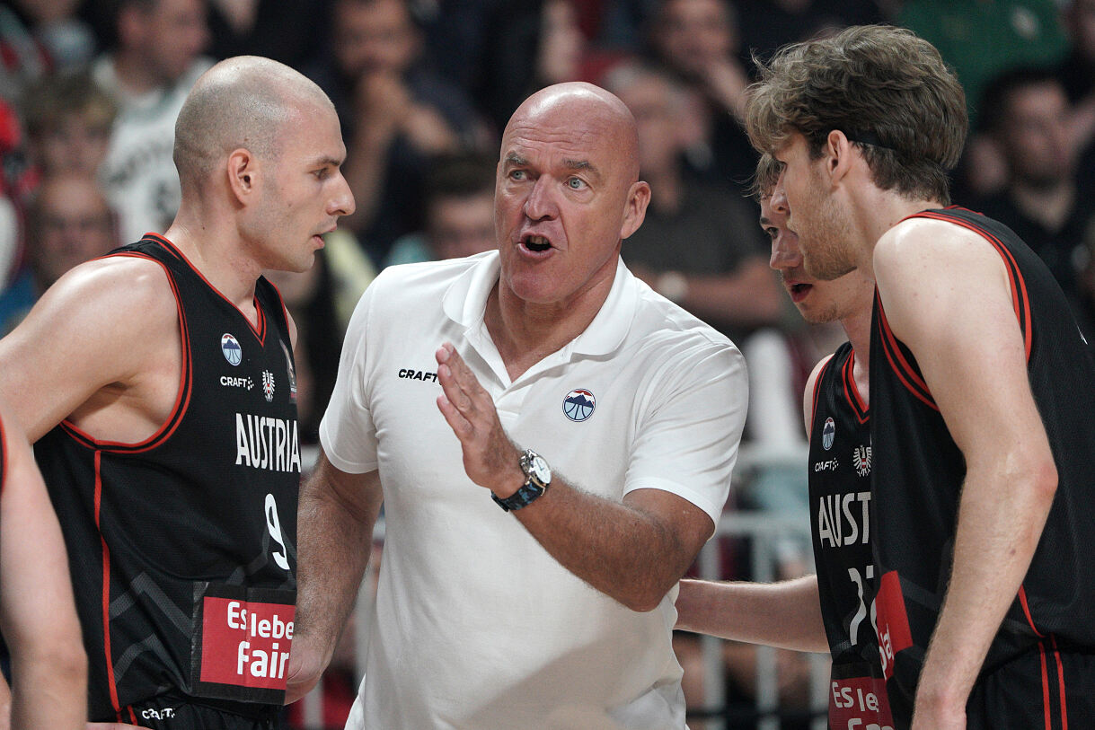 LAT - AUT 260706 3 (c) FIBA