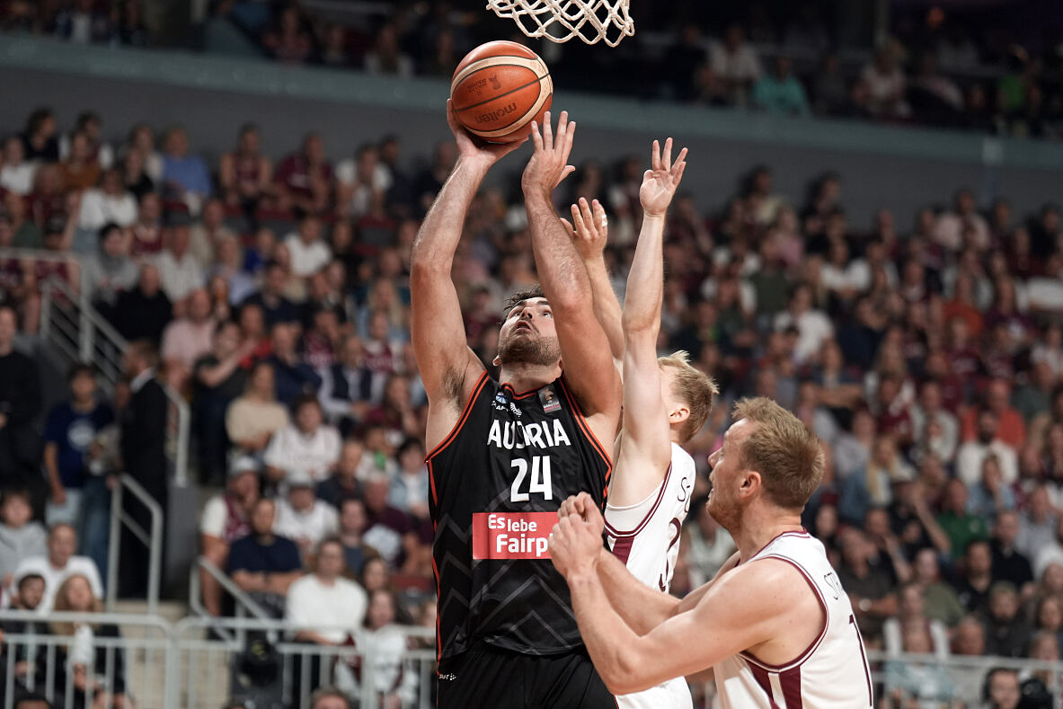LAT - AUT 260706 5 (c) FIBA
