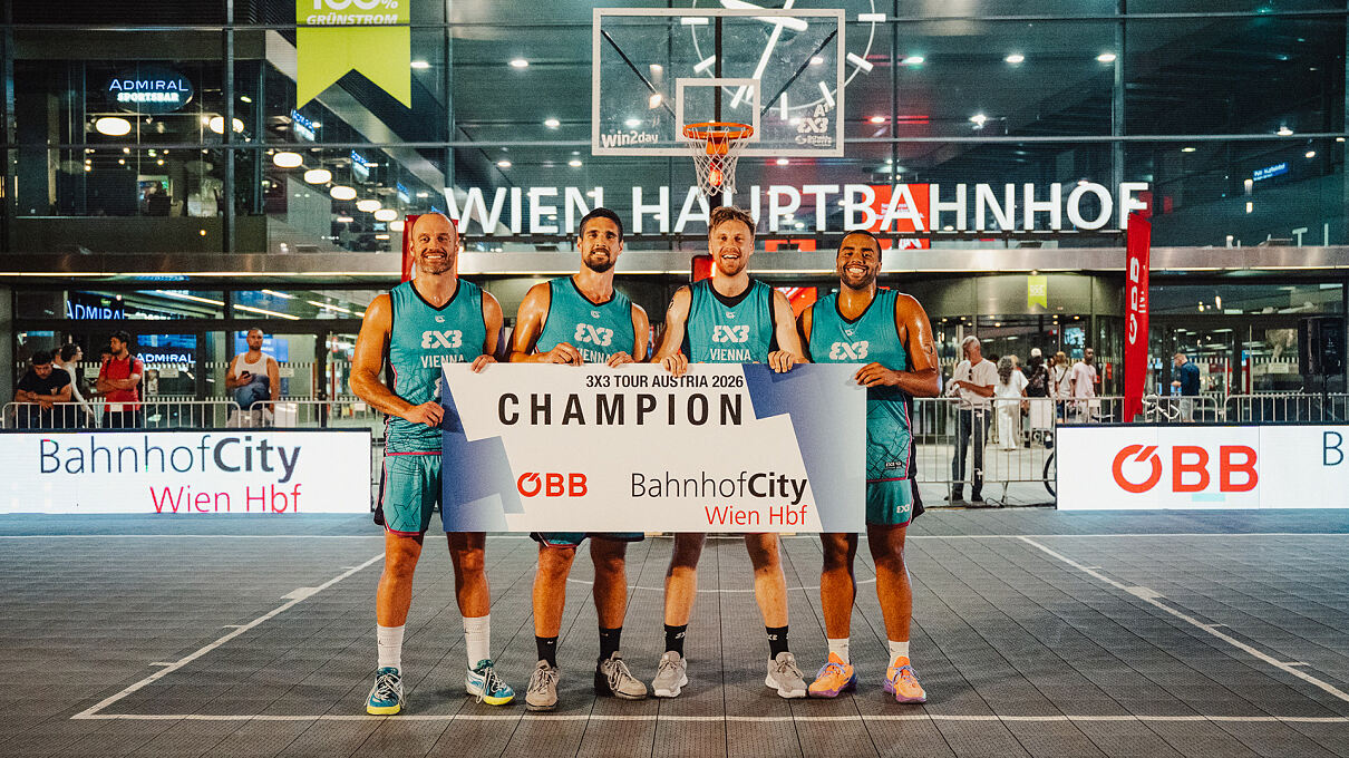 Team Vienna - Hauptbahnhof