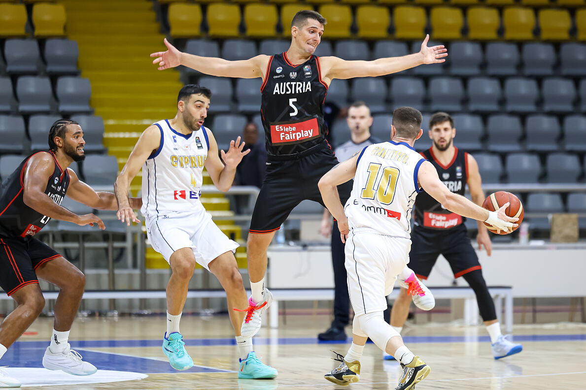 CYP vs. AUT 260827 3 (c) FIBA