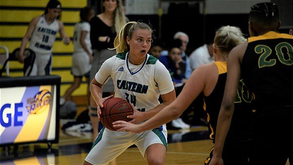 Anja Knoflach action 