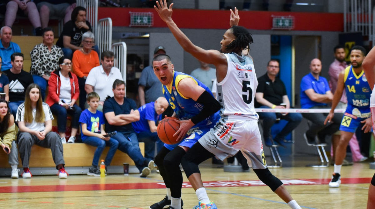 BSL_Viertelfinale23_SKN (Jalalpoor) vs Flyers (Allen)