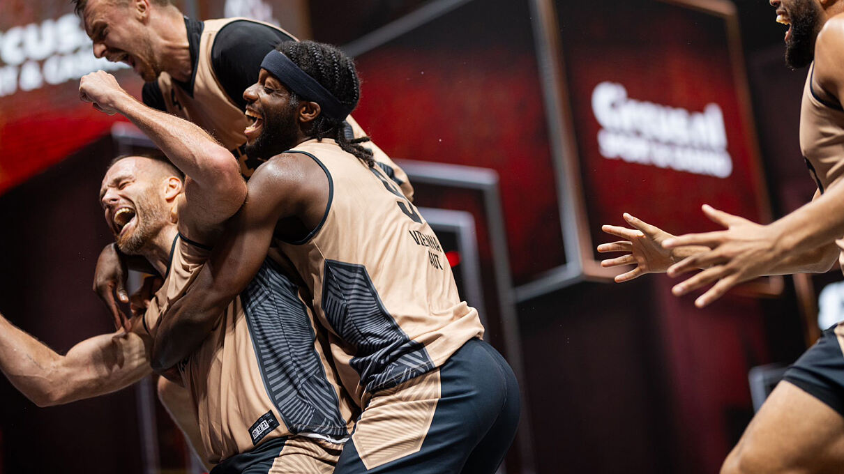 Jubel Team Vienna World Tour Masters in Amsterdam