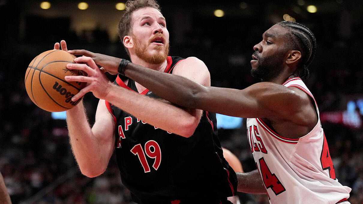 Pöltl Bulls Header