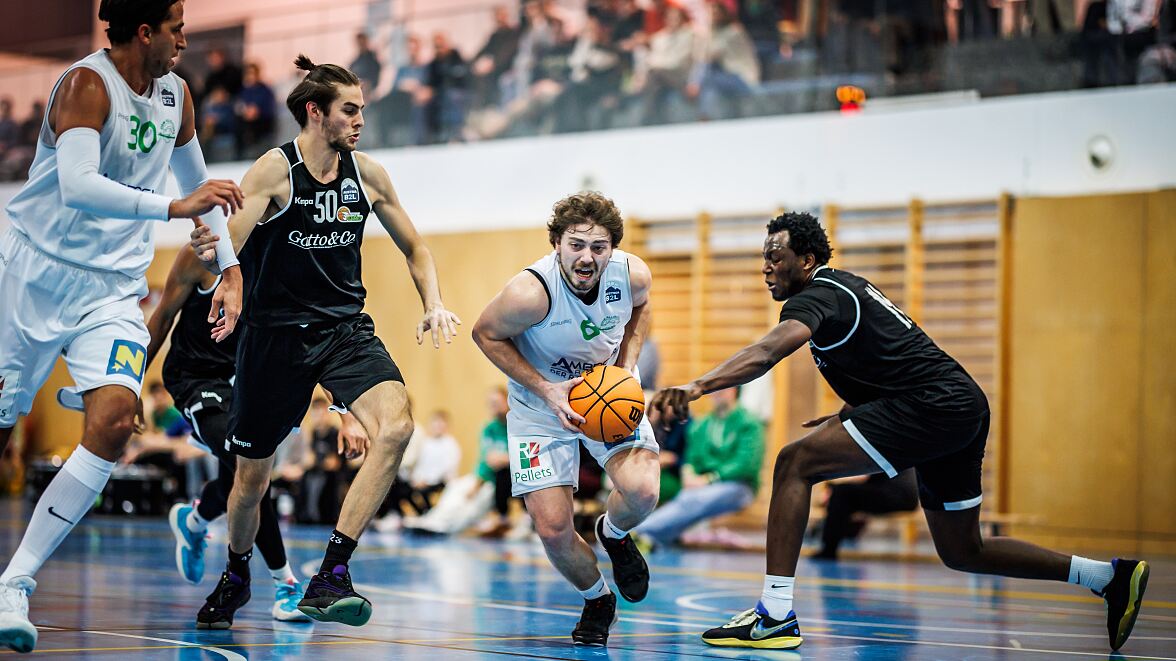 pictorial_B2L_UDW_vs_Flames_0072