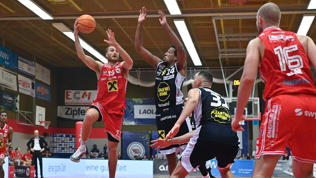 Radii Caisin (13), Khalil Miller (14)